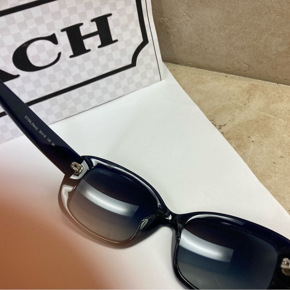New Coach HC8161F L563 51104L Dark Navy Blue with Silver C’s Sunglasses. - Picture 8 of 12